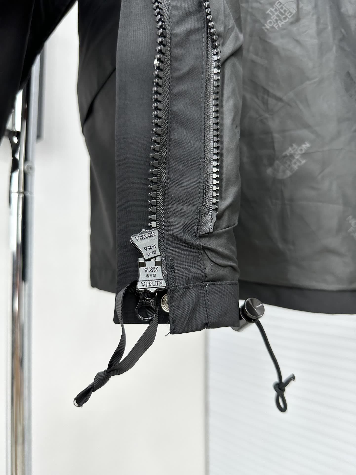 The North Face 1986 Mountain Jacket NF0A5J5N
